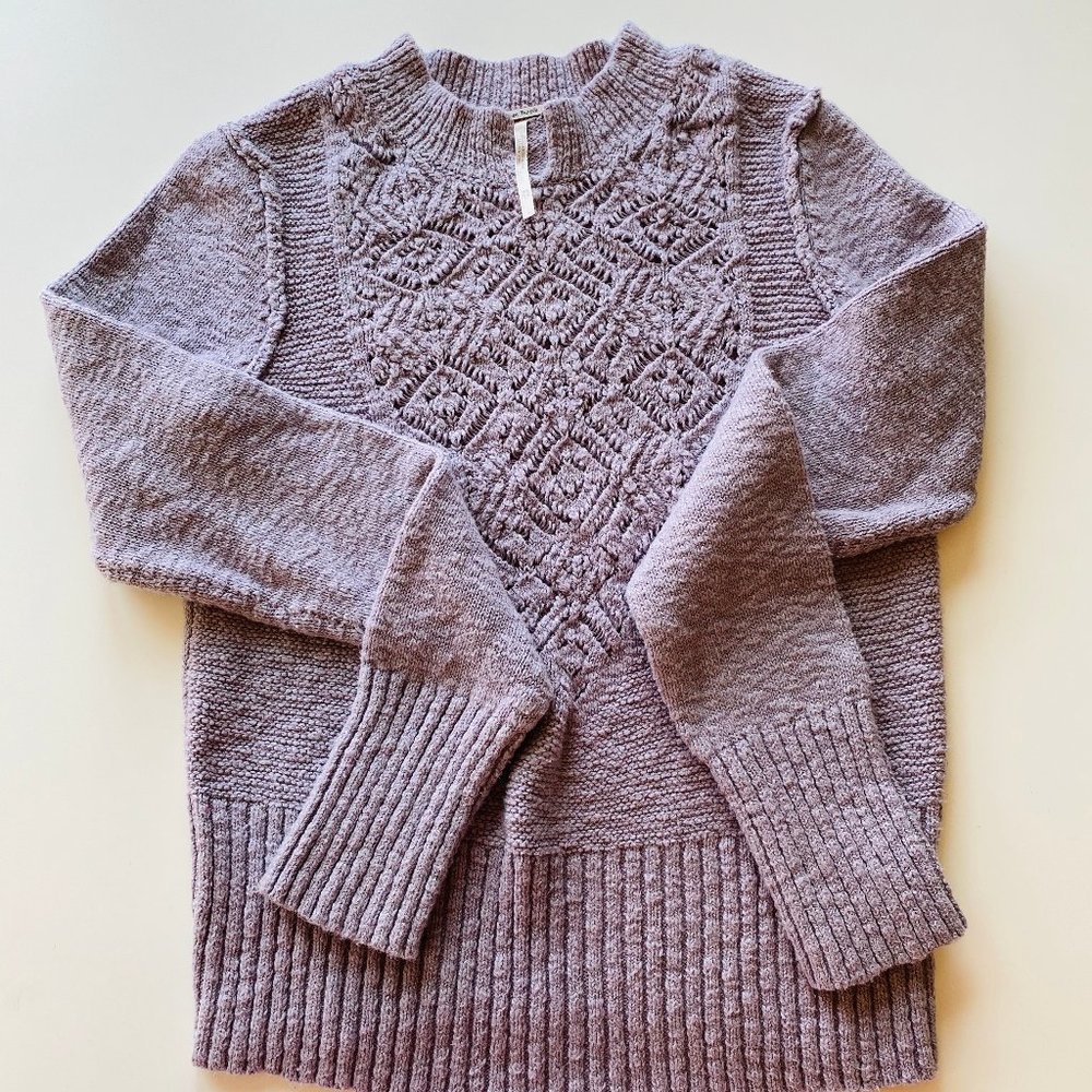 LAVENDER FREE PEOPLE* KNIT Sweater